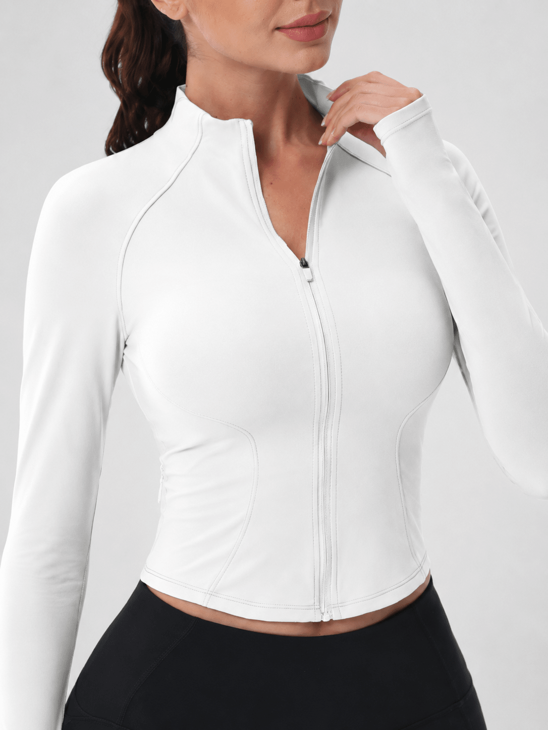 YUCOLEN Women's Cropped Full-Zip Athletic Jacket Slim Fit Workout Top with Thumbholes in White