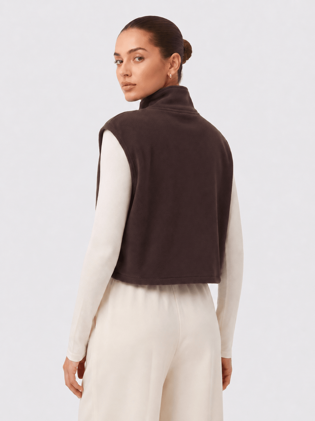 YUCOLEN Women‘s Full Zip Polar Fleece Cropped Vest Lightweight Stand Collar Sleeveless Jacket with Drawstring Hem in Brown