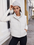 YUCOLEN Women's Cropped Puffer Vest Lightweight Windproof Insulated Gilet with Pockets in White