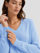YUCOLEN Women's V Neck Lightweight Sweater Soft Artificial Wool Blend Pullover Top in Light Blue